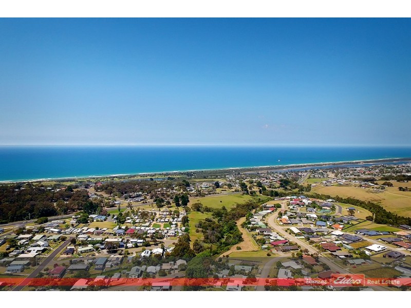 121 Princes Highway, Lakes Entrance VIC 3909