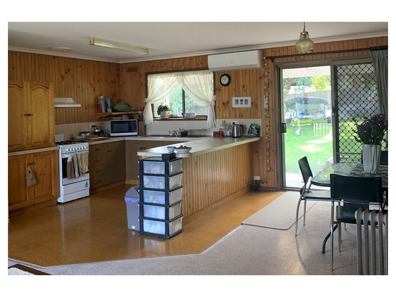 16 Hardie Street, Lakes Entrance VIC 3909