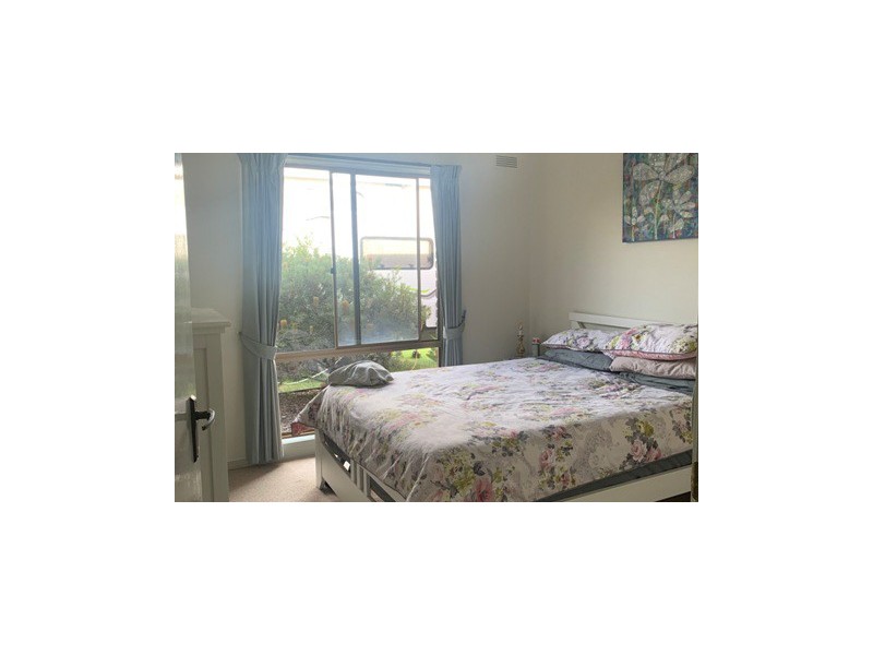 16 Hardie Street, Lakes Entrance VIC 3909