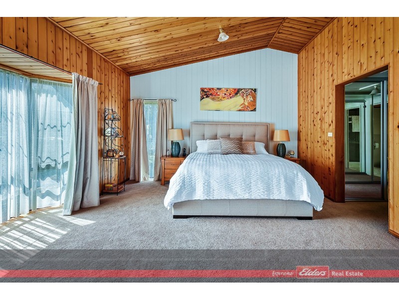 20 Secomb Close, Lakes Entrance VIC 3909