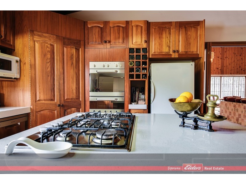 20 Secomb Close, Lakes Entrance VIC 3909