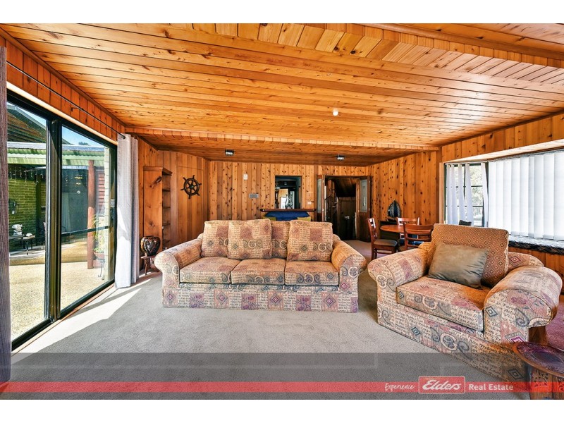 20 Secomb Close, Lakes Entrance VIC 3909