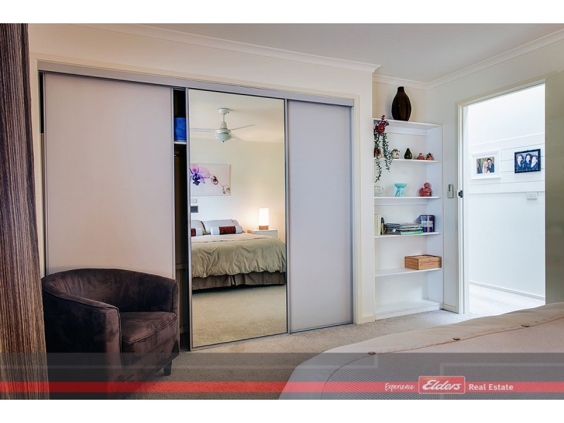 20 Secomb Close, Lakes Entrance VIC 3909