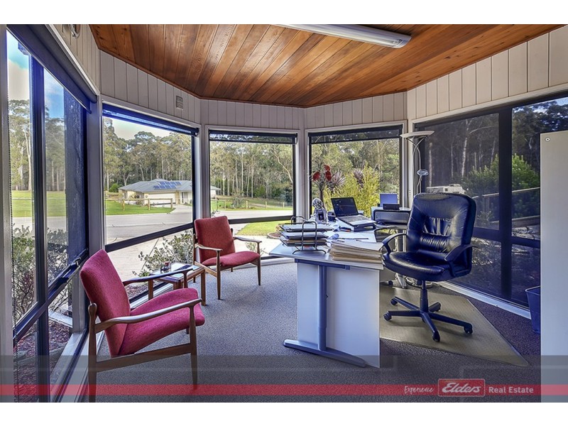 20 Secomb Close, Lakes Entrance VIC 3909