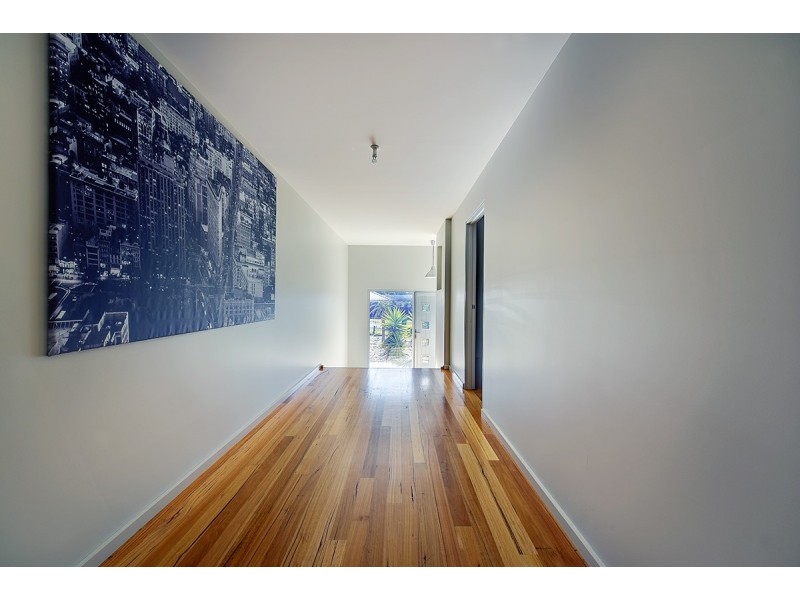 52 Albatross Road, Lakes Entrance VIC 3909