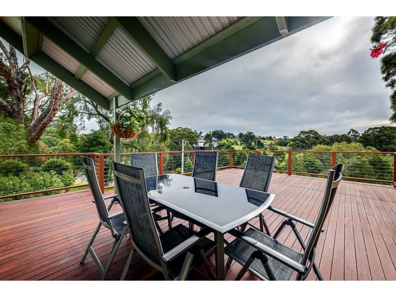 11 LAKE GROVE, Metung VIC 3904