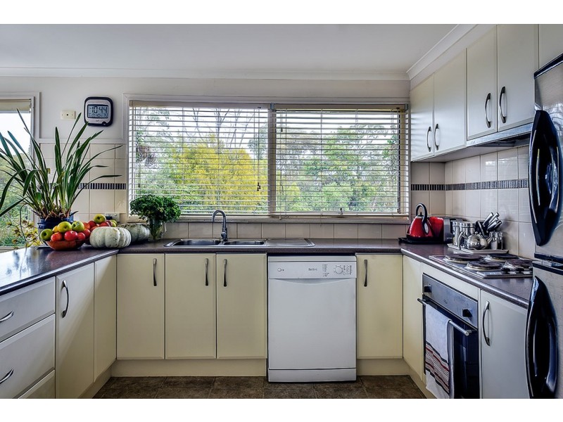 11 LAKE GROVE, Metung VIC 3904