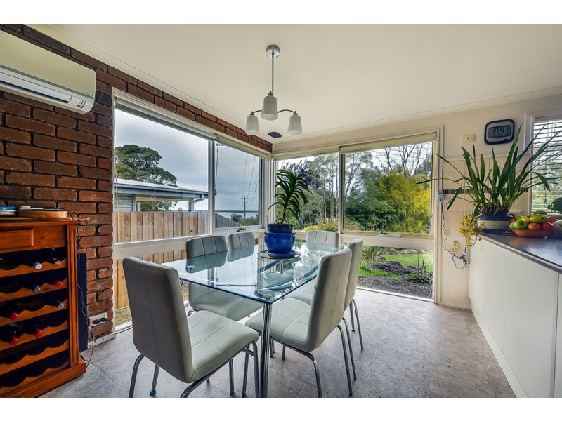 11 LAKE GROVE, Metung VIC 3904