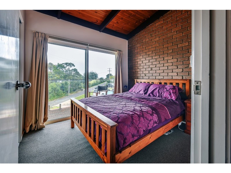 11 LAKE GROVE, Metung VIC 3904