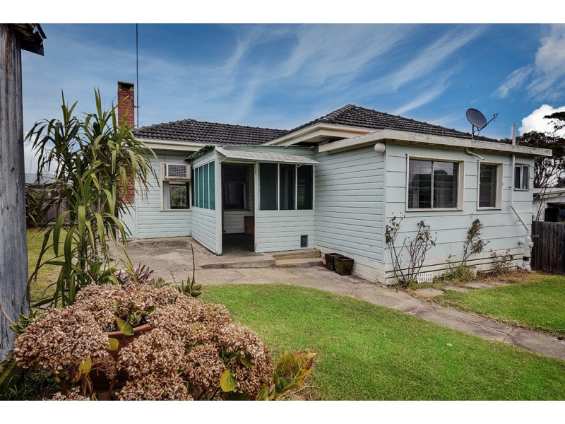 10 Oneills Road, Lakes Entrance VIC 3909