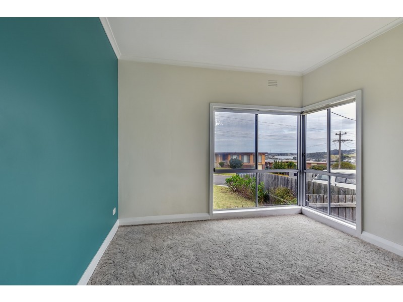 10 Oneills Road, Lakes Entrance VIC 3909