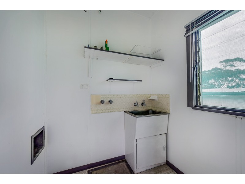 10 Oneills Road, Lakes Entrance VIC 3909