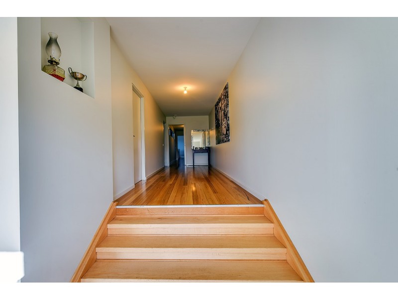 52 ALBATROSS ROAD, Kalimna VIC 3909