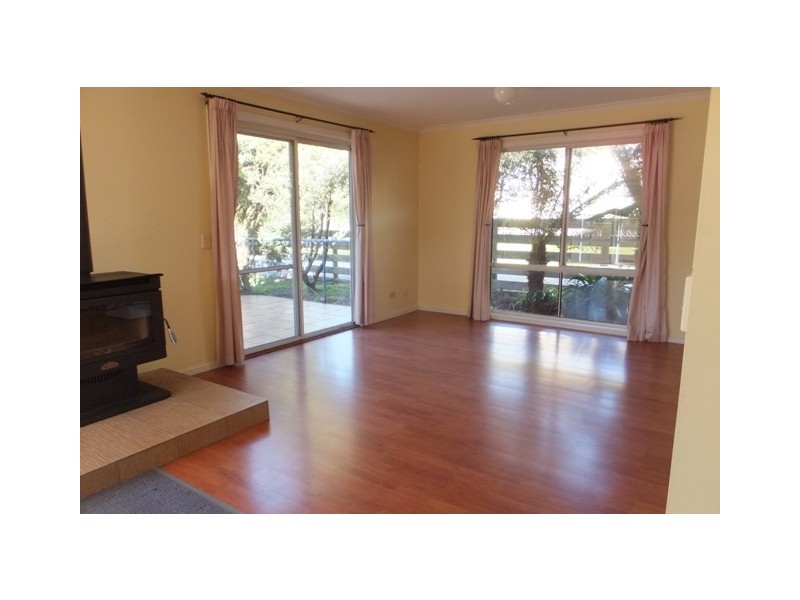 27 Flounder Road, Lake Tyers Beach VIC 3909