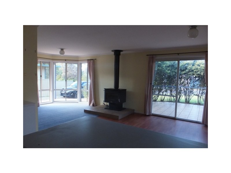 27 Flounder Road, Lake Tyers Beach VIC 3909