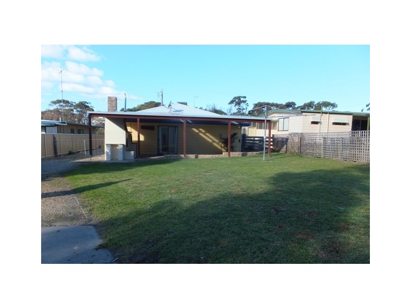 27 Flounder Road, Lake Tyers Beach VIC 3909