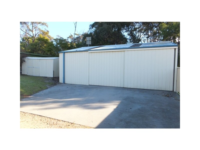 27 Flounder Road, Lake Tyers Beach VIC 3909