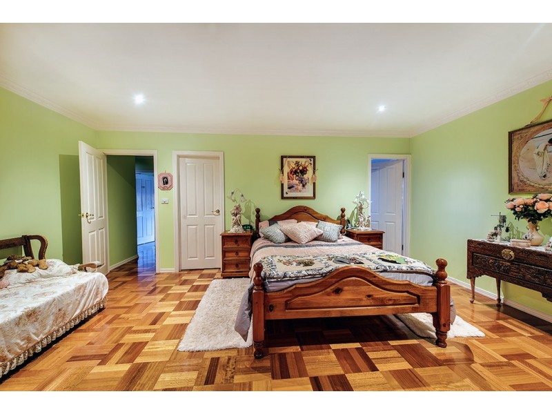 62 CAPES ROAD, Lakes Entrance VIC 3909