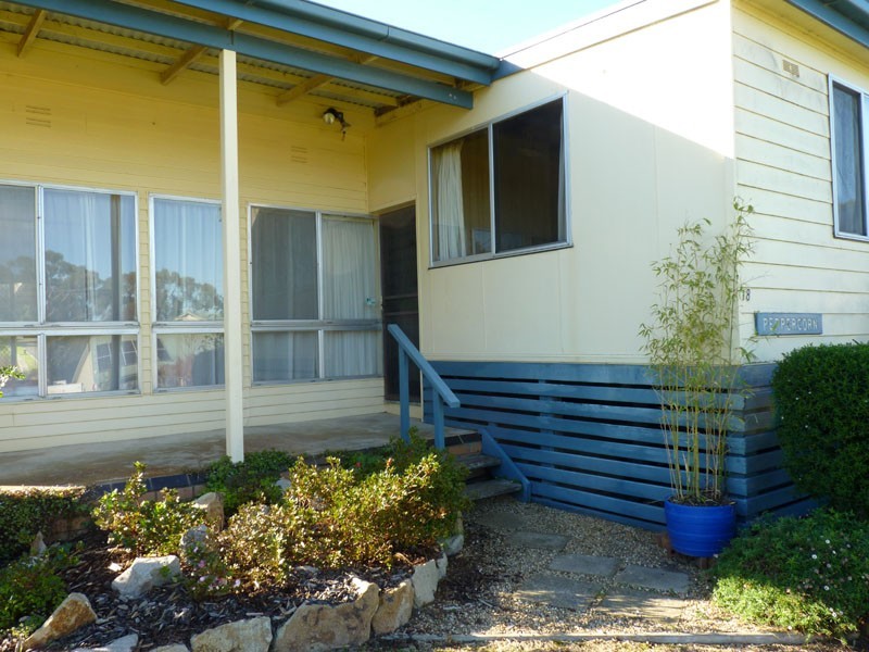 18 HUGH STREET, Metung VIC 3904