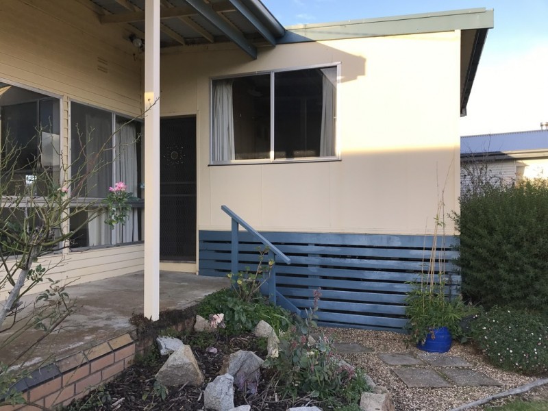 18 HUGH STREET, Metung VIC 3904