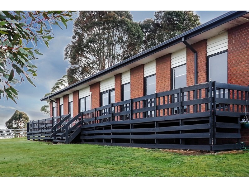 36 CUNNINGHAM COURT, Swan Reach VIC 3903