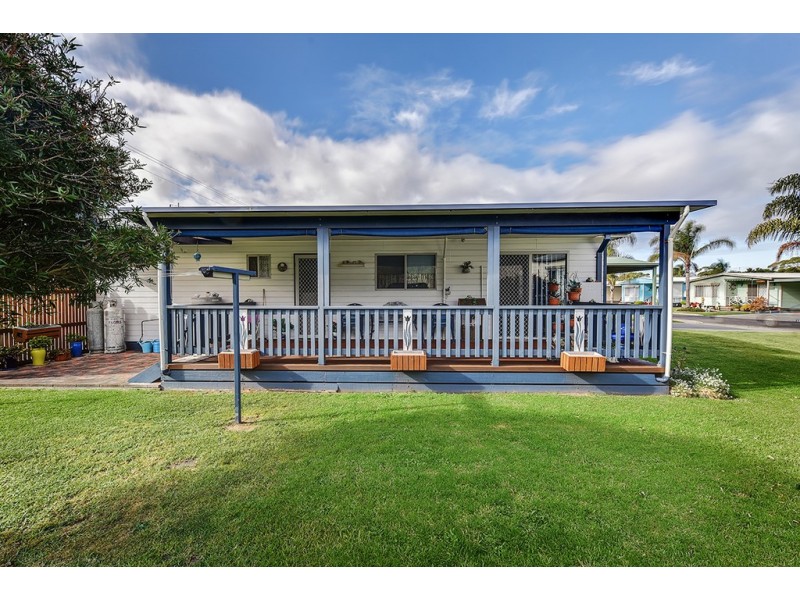 4 / 86 GOLF LINKS ROAD, Lakes Entrance VIC 3909