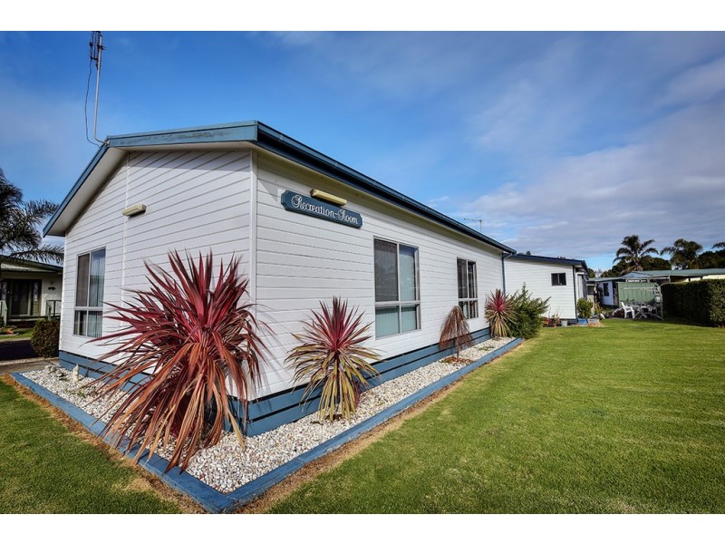 4 / 86 GOLF LINKS ROAD, Lakes Entrance VIC 3909