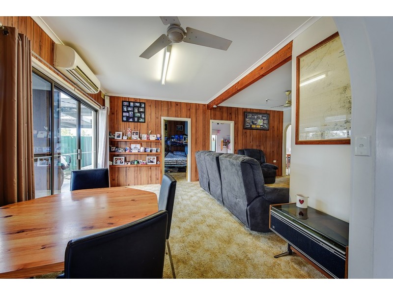 5 Phillips Street, Lakes Entrance VIC 3909