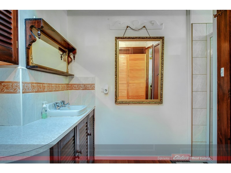 38 ONEILLS ROAD, Lakes Entrance VIC 3909