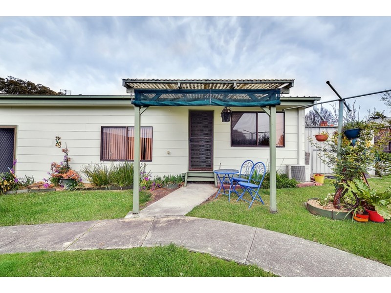 7 COATES ROAD, Lakes Entrance VIC 3909