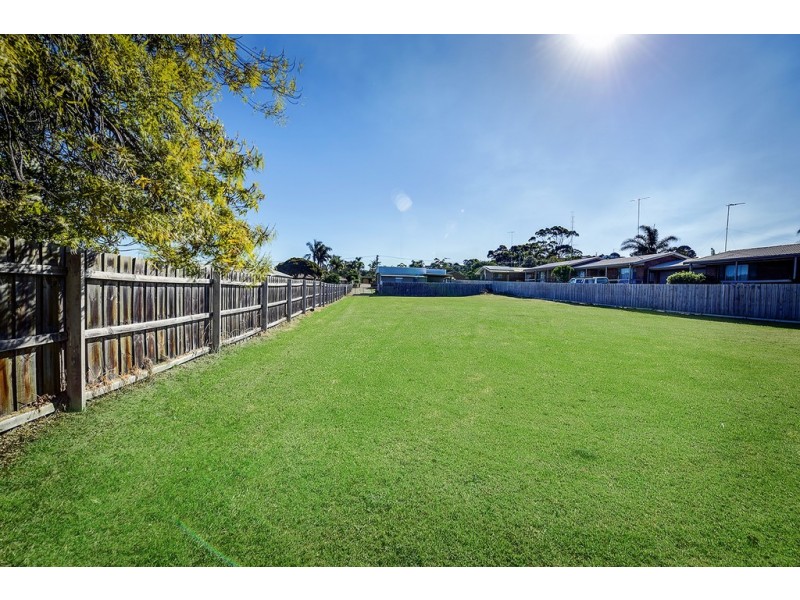 12A BILLS STREET, Lakes Entrance VIC 3909