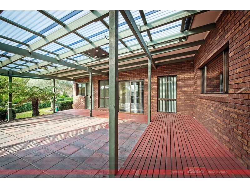 19 PERIWINKLE DRIVE, Lakes Entrance VIC 3909