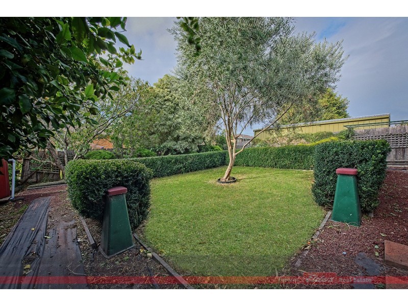 19 PERIWINKLE DRIVE, Lakes Entrance VIC 3909