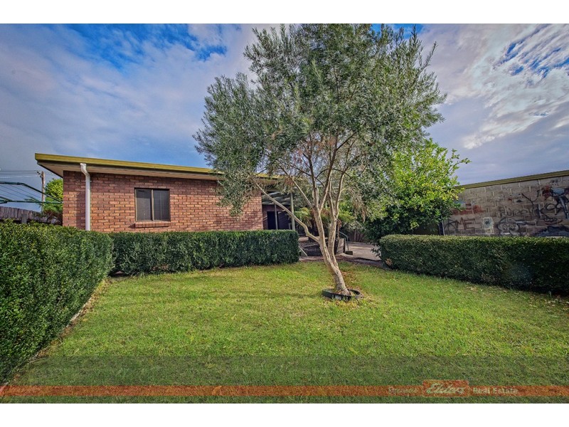 19 PERIWINKLE DRIVE, Lakes Entrance VIC 3909