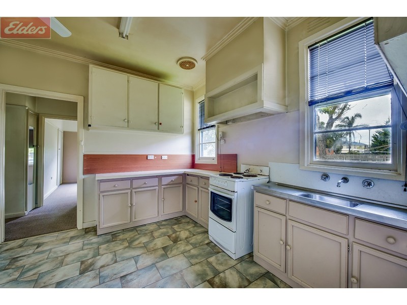 14 MARINE PARADE, Lakes Entrance VIC 3909