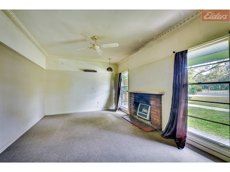 14 MARINE PARADE, Lakes Entrance VIC 3909