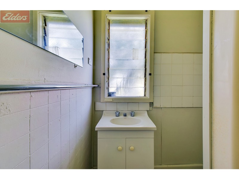 14 MARINE PARADE, Lakes Entrance VIC 3909