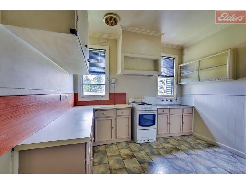 14 MARINE PARADE, Lakes Entrance VIC 3909