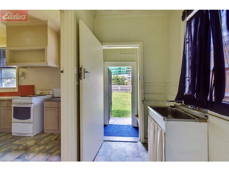 14 MARINE PARADE, Lakes Entrance VIC 3909