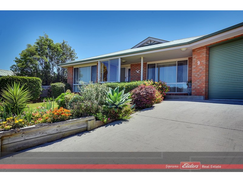 9 Clematis Court, Lakes Entrance VIC 3909