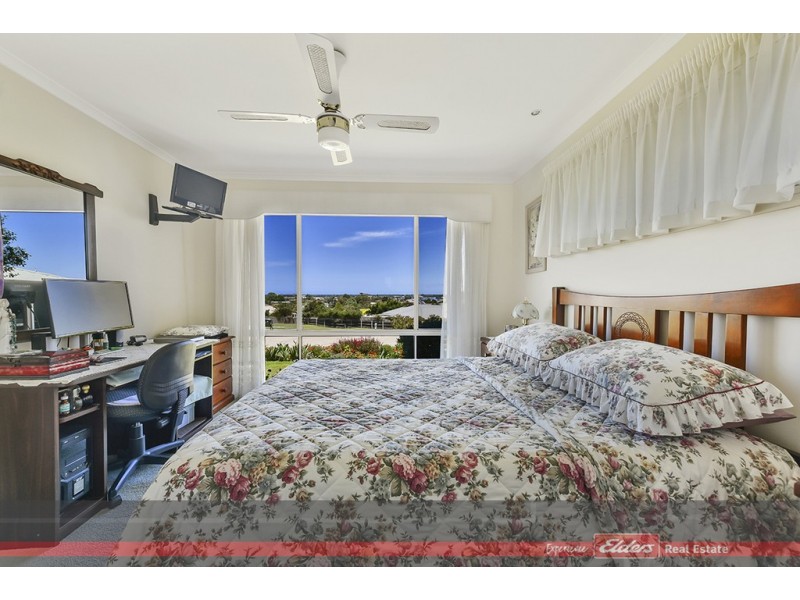 9 Clematis Court, Lakes Entrance VIC 3909