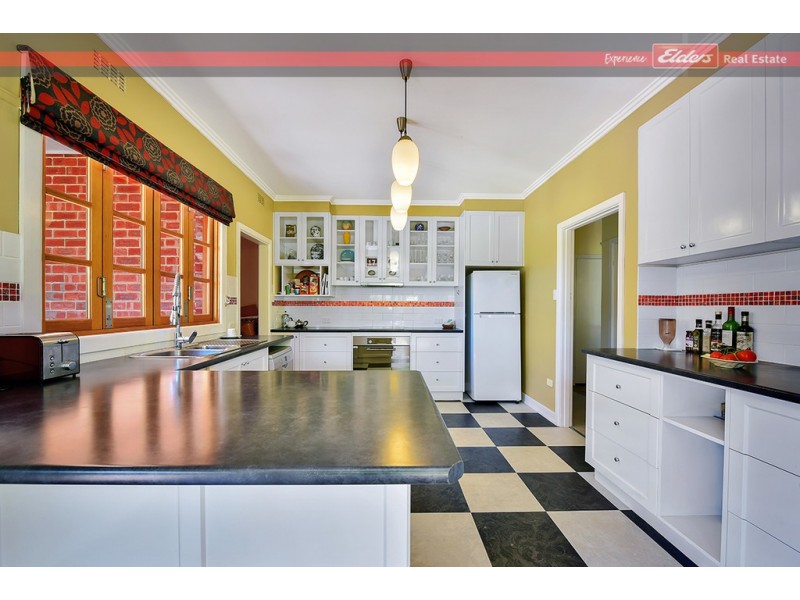 19 SCOTT STREET, Orbost VIC 3888