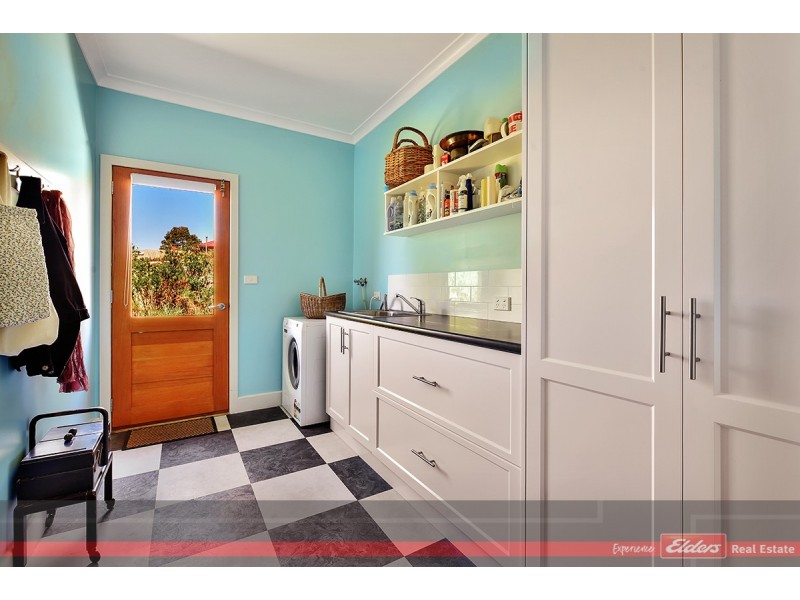 19 SCOTT STREET, Orbost VIC 3888