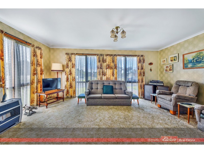 75 Carpenter Street, Lakes Entrance VIC 3909