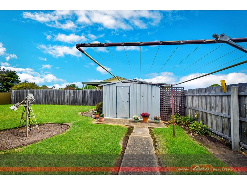 75 Carpenter Street, Lakes Entrance VIC 3909