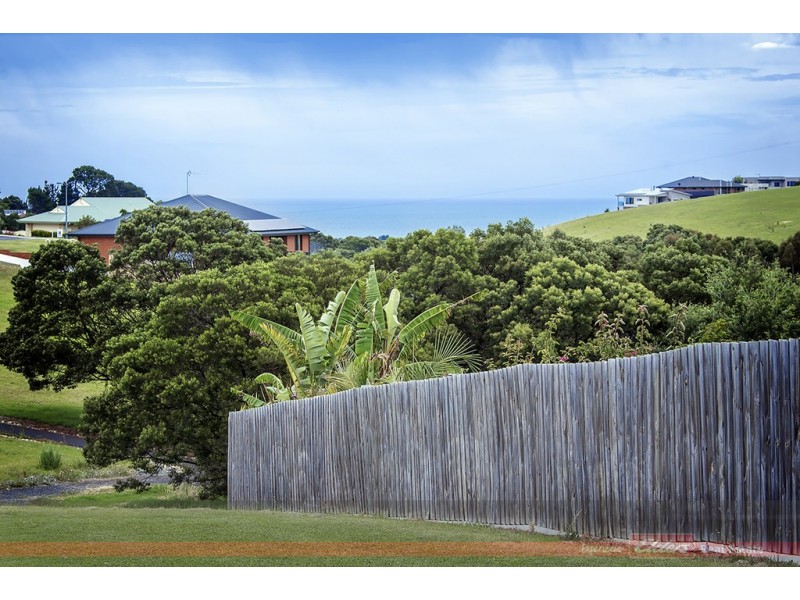 29 Norman Court, Lakes Entrance VIC 3909