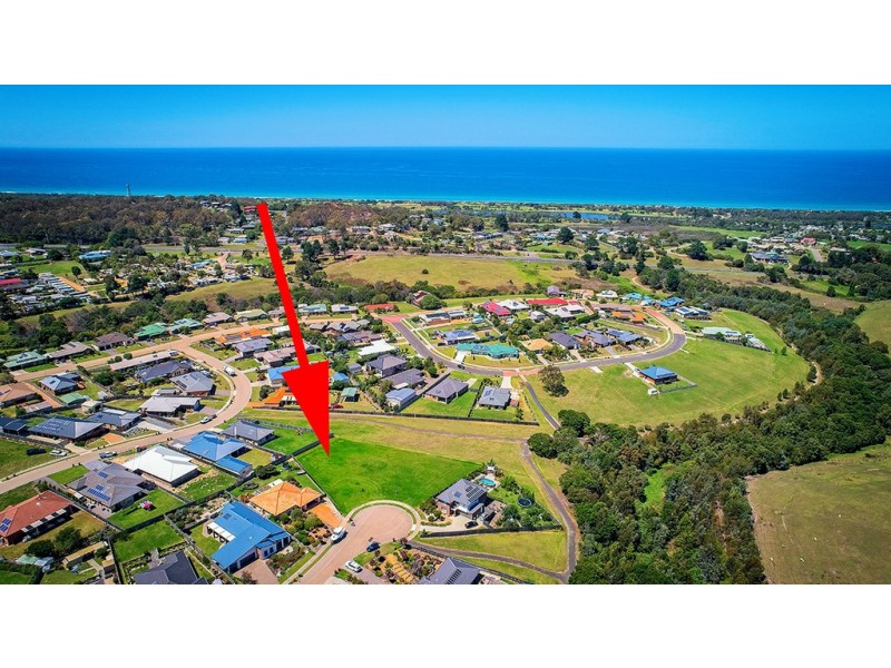 27 Norman Court, Lakes Entrance VIC 3909