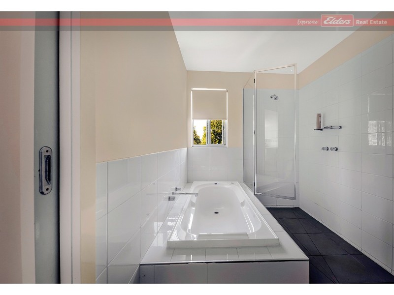 4a Stamford Road, Lakes Entrance VIC 3909