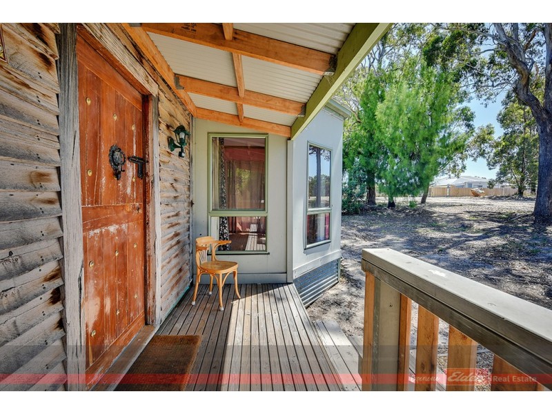 92 Albatross Road, Kalimna VIC 3909