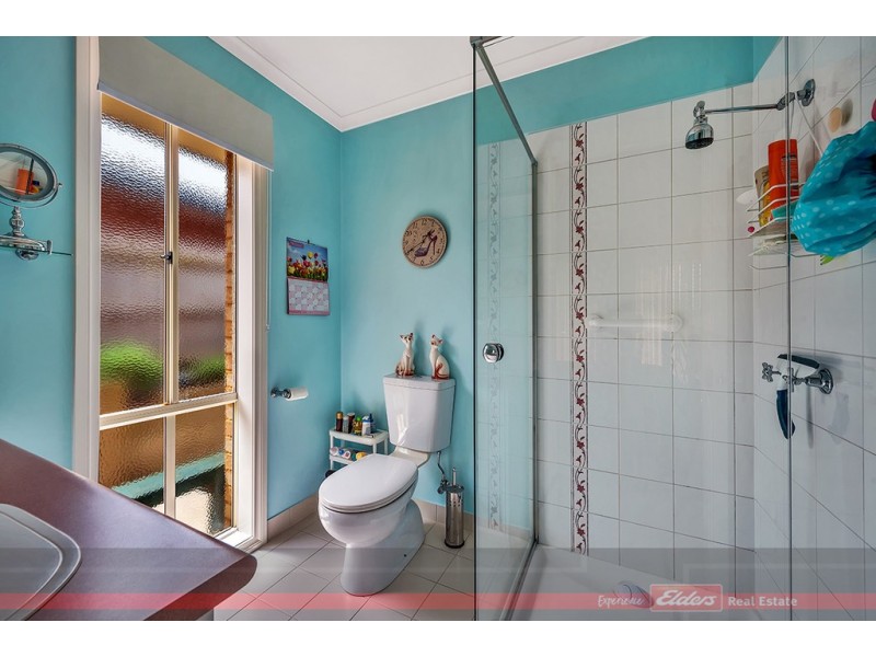 25 Norman Court, Lakes Entrance VIC 3909